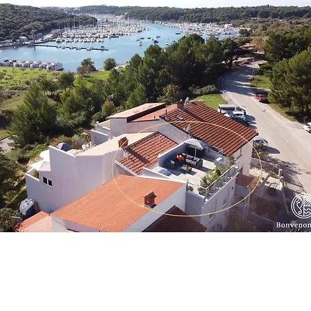 Bonvenon2pula * Pula