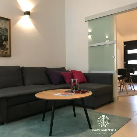 Bonvenon2pula * Pula