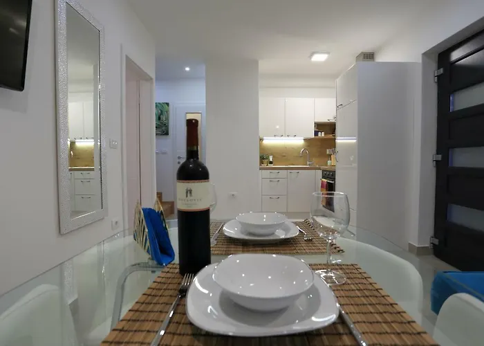 Bonvenon2pula 아파트 *